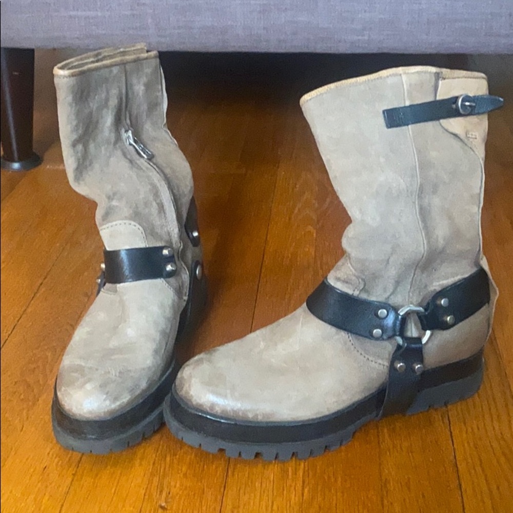 A.S. 98 boots size 39